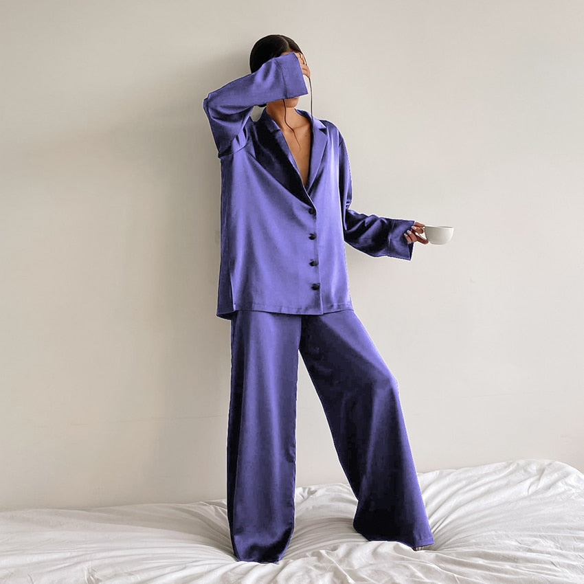 Bella Nuit Oversized Satin Pyjama Set – Soft & Luxurious Nightwear
