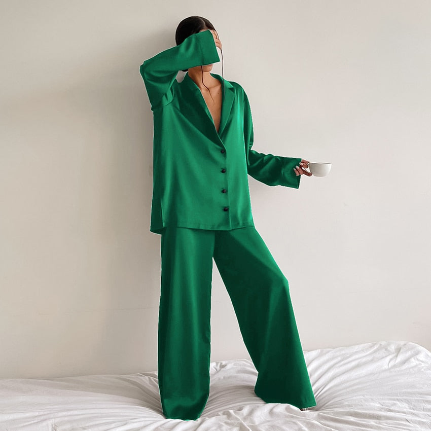 Bella Nuit Oversized Satin Pyjama Set – Soft & Luxurious Nightwear
