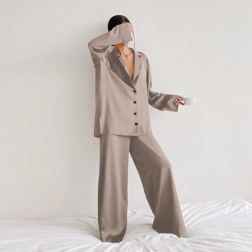 Bella Nuit Oversized Satin Pyjama Set – Soft & Luxurious Nightwear