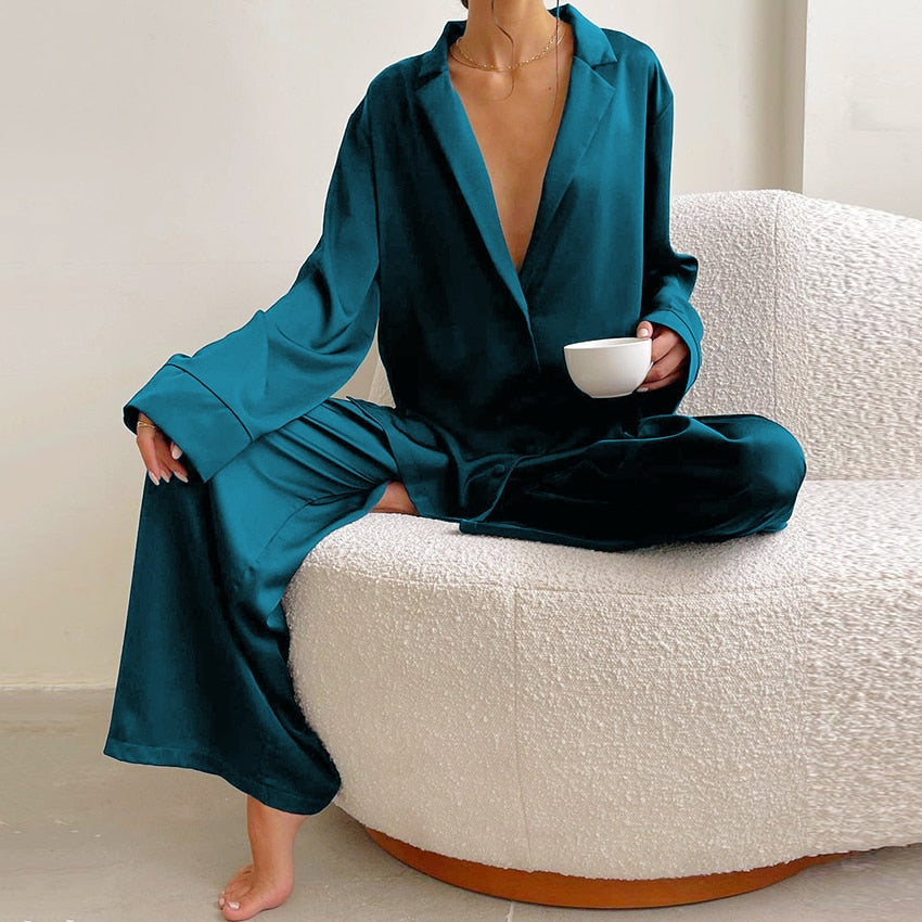 Bella Nuit Oversized Satin Pyjama Set – Soft & Luxurious Nightwear