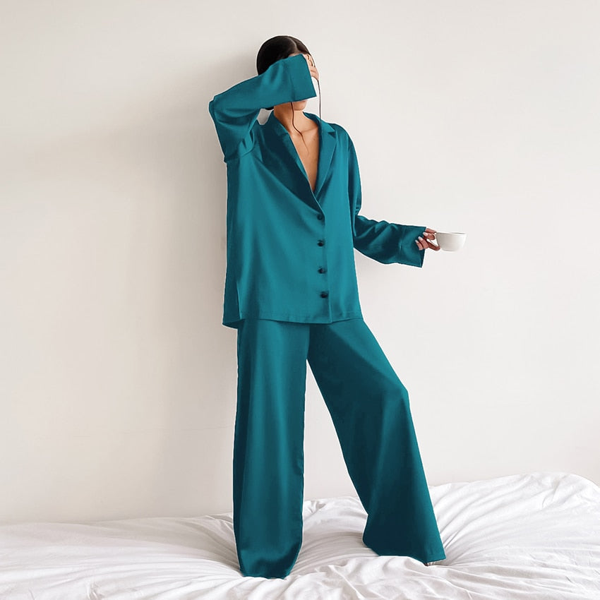 Bella Nuit Oversized Satin Pyjama Set – Soft & Luxurious Nightwear